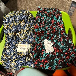 NWT Lularoe Lindsay style Shawl Shirt